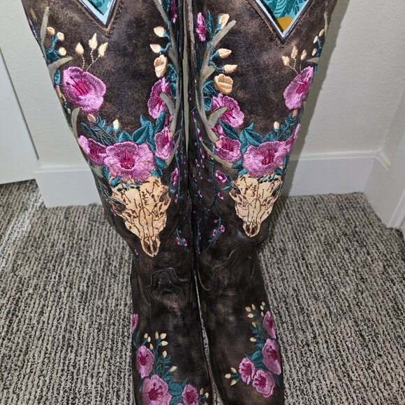 Corral Embroidered Deer Skull Tall Boots - Picture 7 of 8